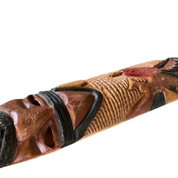 Hancrafted African Sese Mask " Red Eagle". - Picture 3 of 4